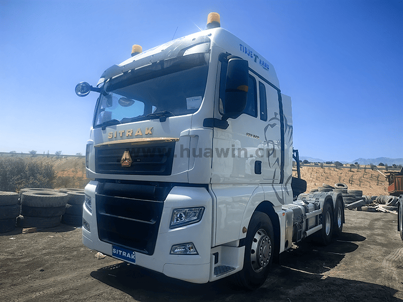 Sinotruk Sitrak G7S 6x4 Tracteur-1