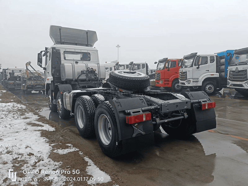 Sinotruk Howo nx 8x4 Tracteur-7