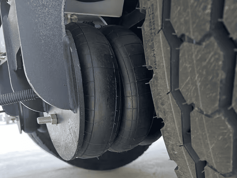 Semi-remorque-citerne de carburant d'alliage d'aluminium des axes 46CBM de SINOTRUK CIMC 3-new-6