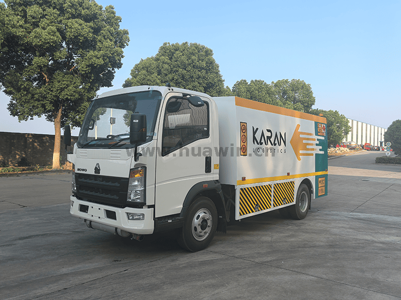 Howo Fuel Truck-Light Truck-12