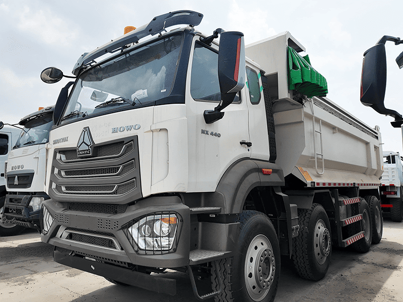 Sinotruk howo nx 8x4-11