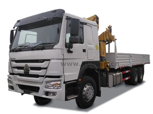 Sinotruk Howo 6x4 Crane Tamin - 12Ton XCMG Boom Boom
