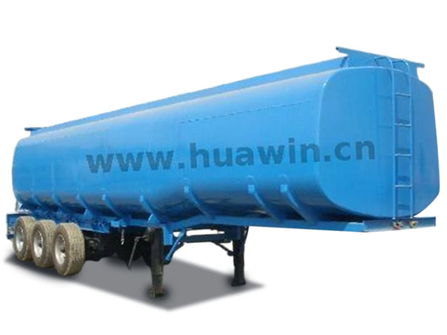 Sinotruk 40000-50000L Tanier d'huile Camion de carburant SEMIRER 