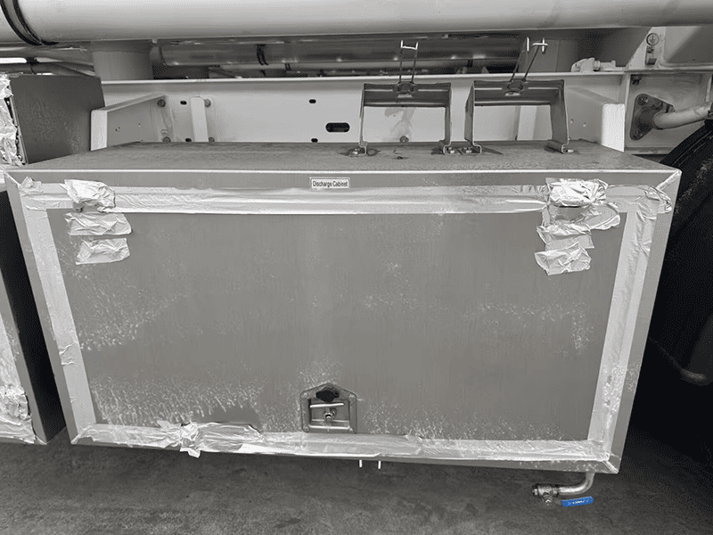 Semi-remorque-citerne de carburant d'alliage d'aluminium des axes 46CBM de SINOTRUK CIMC 3-new-4