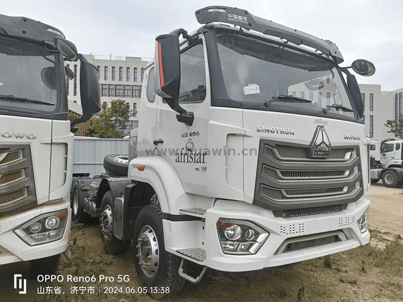 Sinotruk Howo nx 8x4 Tracteur-6