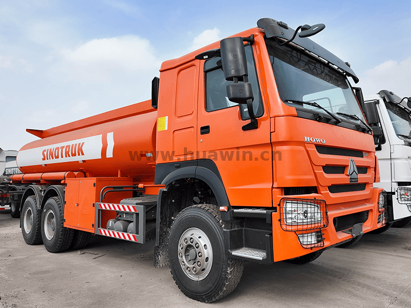 Camion de p&eacute;trolier Howo7-Fuel-6 &times; 4-5