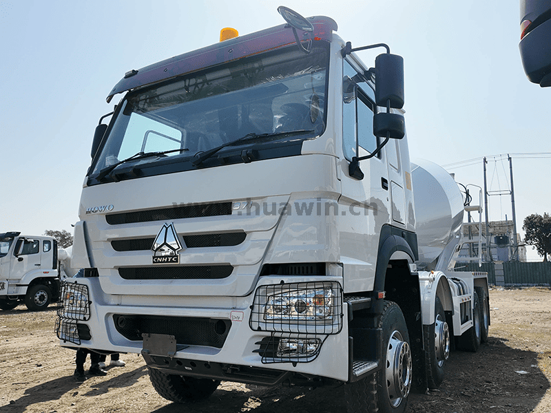 Sinotruk Howo7 Mixer Truck-8 × 4 