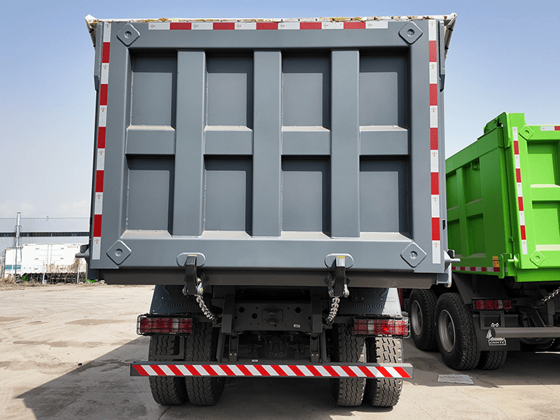 Sinotruk howo nx 8x4-5