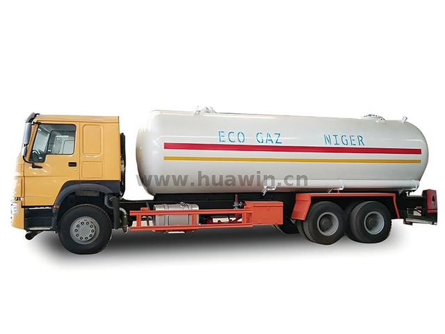 Sinotruk Howo 4x2 5m3 8m3 10m3 Tran de réservoir de gaz LPG