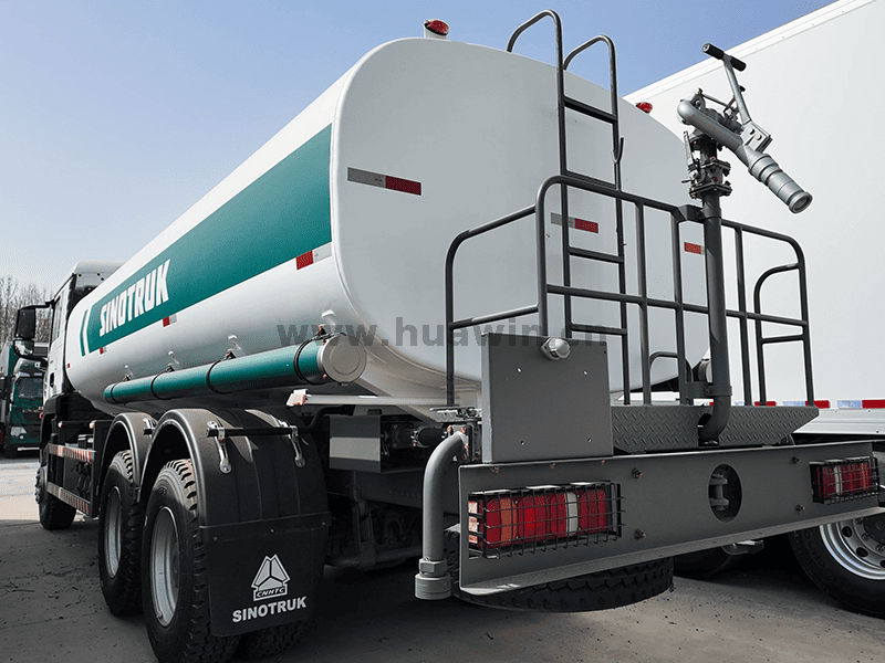 Sinotruk Howo Water Sprinkler Truck-TX-6 × 4 