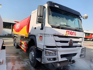 Sinotruk Howo 6x4 10 Wheelers Camion de pétrolier 20 kl