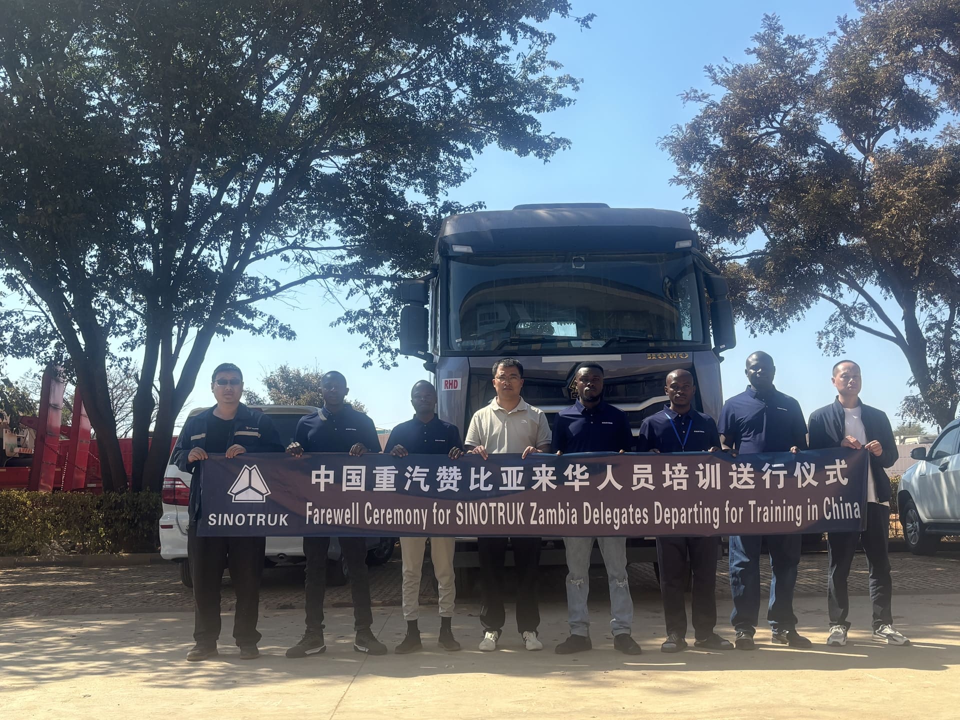 Les délégués de Sinotruk Zambia partant pour une formation en Chine
