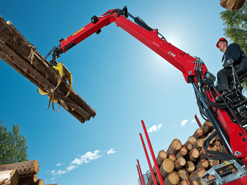 Camion-grue HOWO 6X4 avec grue &agrave; bras pli&eacute; 8T-5